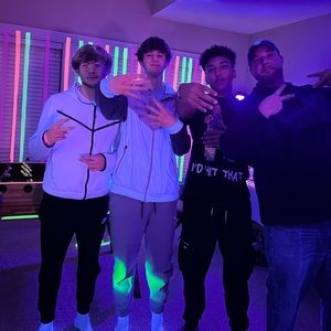 Meet your Posher, Hayden